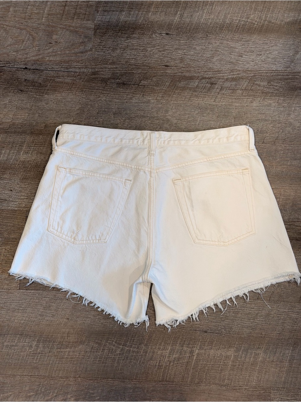 🤍 AGOLDE Parker Denim Shorts White High Rise Button Fly Distressed Size 31 - Picture 6 of 11